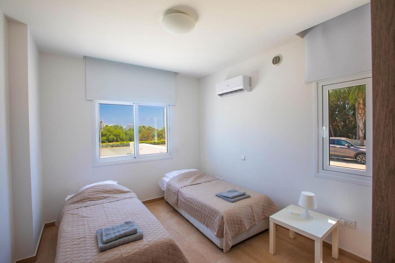 Panayia Sea View Apts Протарас Екстериор снимка
