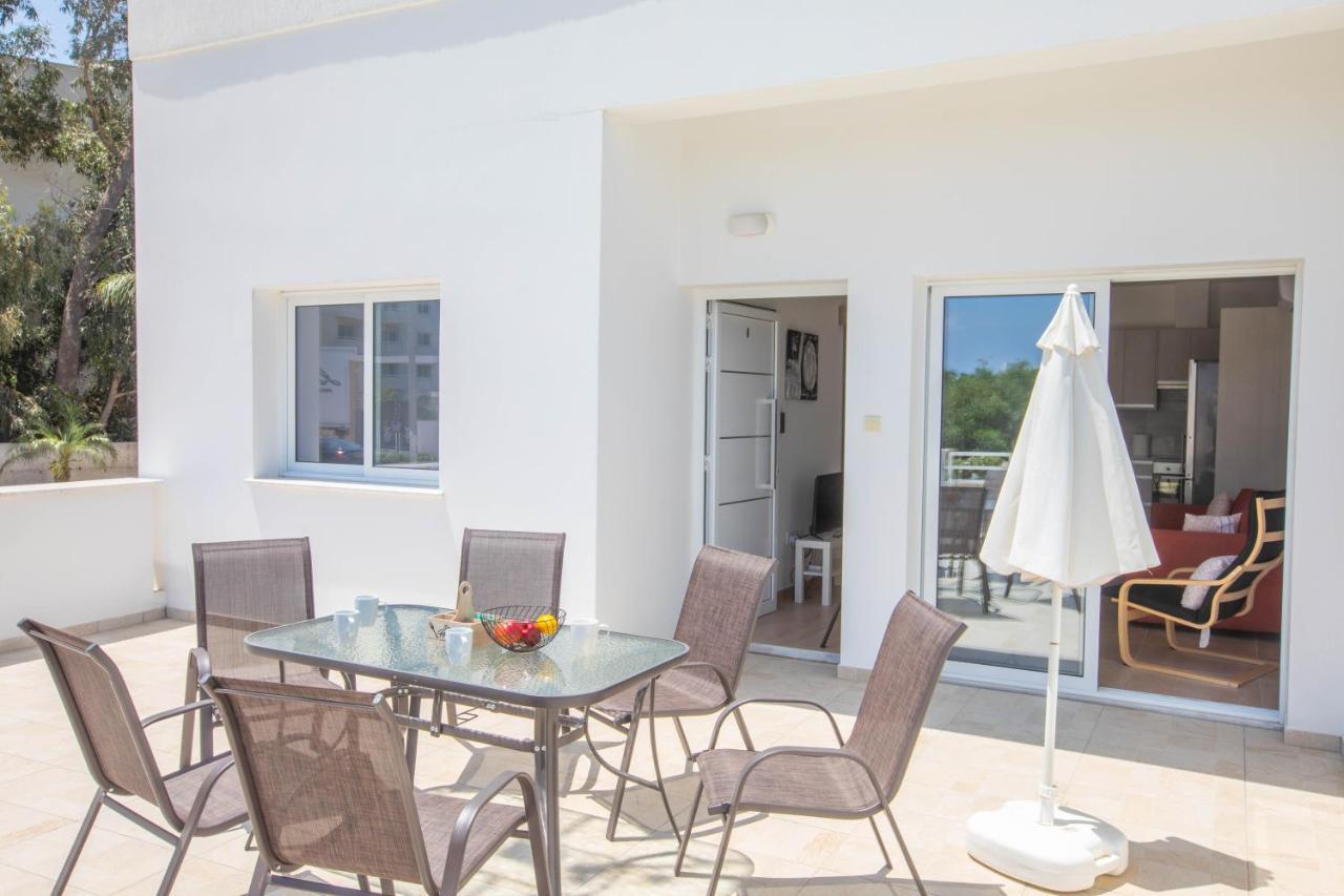 Panayia Sea View Apts Протарас Екстериор снимка